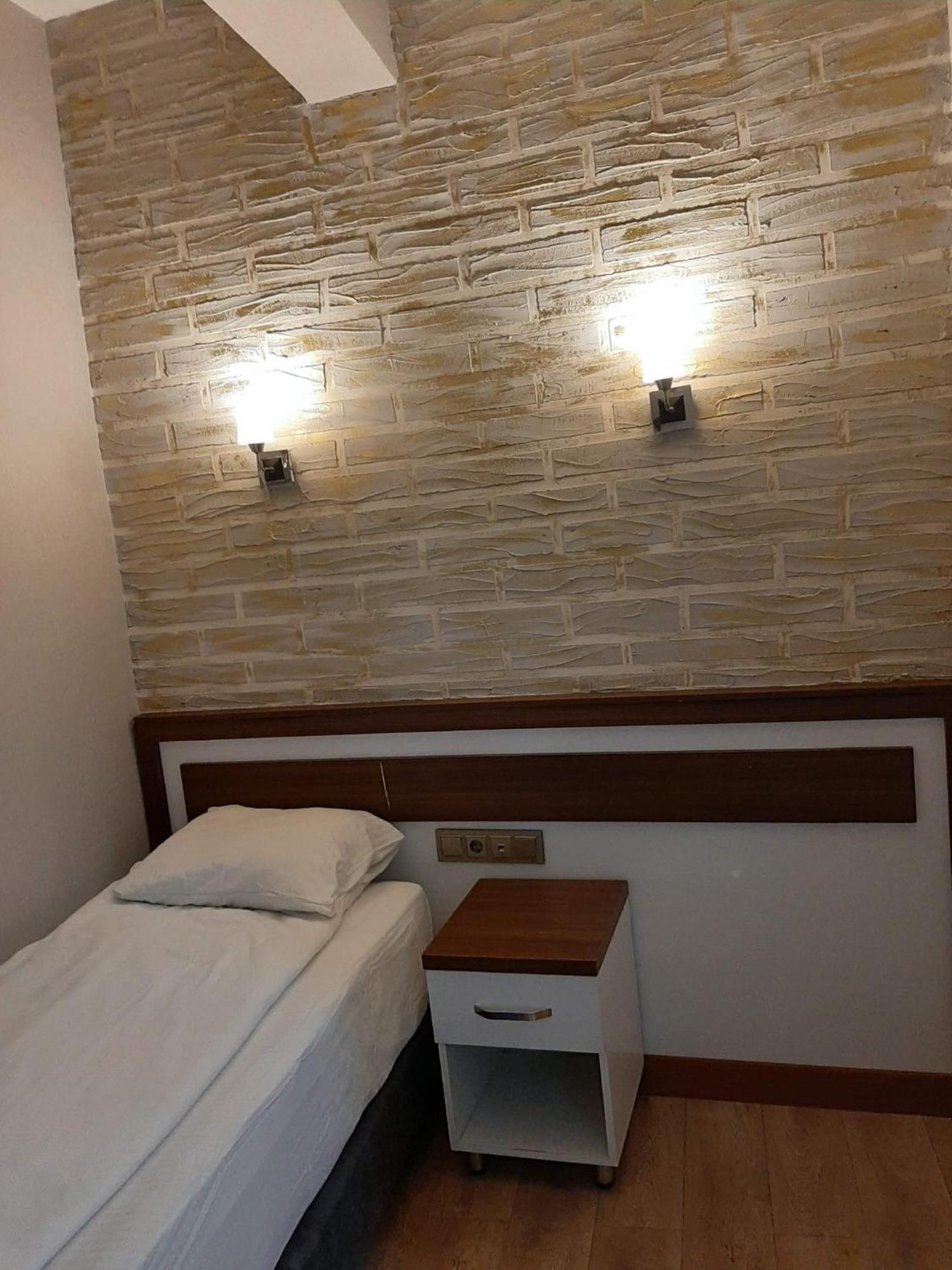 Hotel Kafkasya Kars Exterior photo